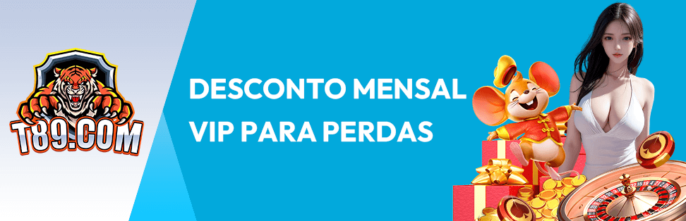 menina que ganha dinheiro fazendo careta